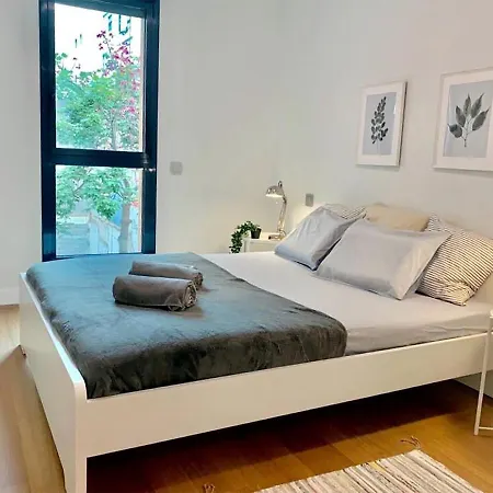 Deluxe Flat W Garage By Wave Ferienhaus *