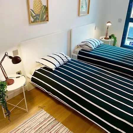 Nyaraló Deluxe Flat W Garage By Wave